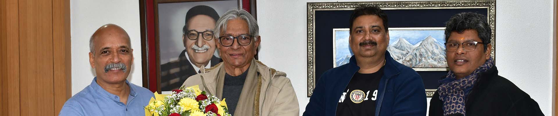  निर्देशक प्रोफ़ाइल banner